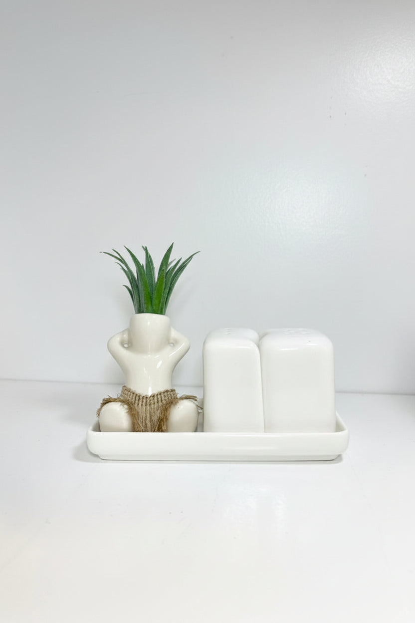 Salt + Pepper Shaker Set - Laid Back